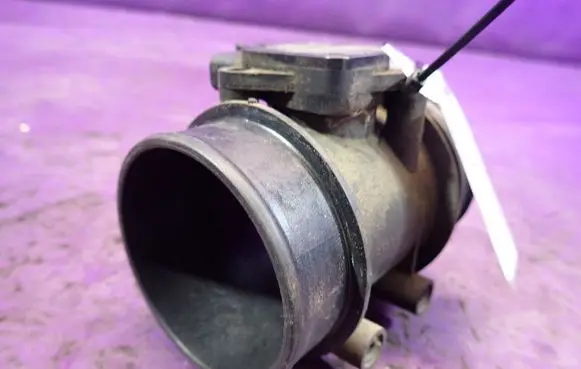 Volvo S60 Mass air flow meter 9202199