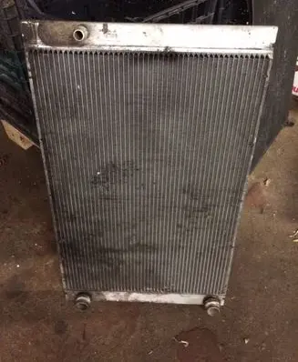 Audi A8 S8 D3 4E Coolant radiator 4E0121251C A2733
