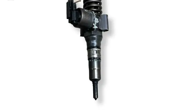 Volkswagen Golf V Fuel injector 0414720404 03G130073G