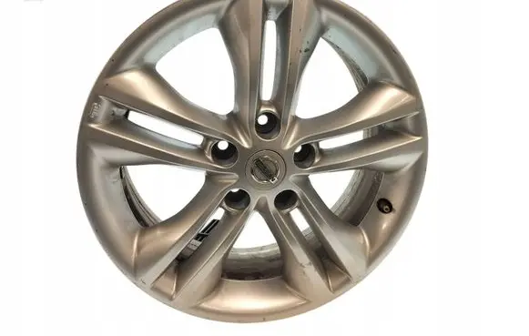 Nissan Qashqai R17 alloy rim