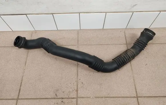 Mercedes-Benz A W169 Intercooler hose/pipe A1695200301