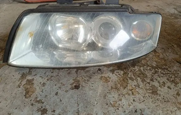 Audi A4 S4 B6 8E 8H Headlight/headlamp