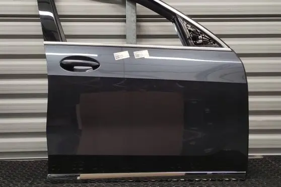 BMW X7 G07 Front door X7G07C27