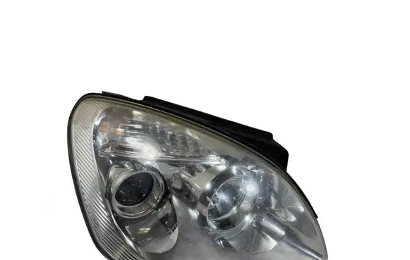 KIA Carens II Headlight/headlamp