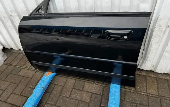 Subaru Outback Front door 