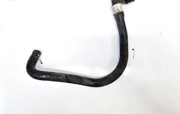 Volvo V70 Engine coolant pipe/hose