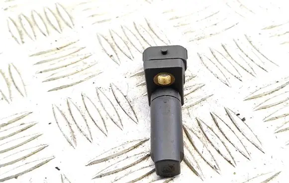Mercedes-Benz R W251 Crankshaft position sensor A0041538728