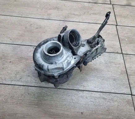 Mercedes-Benz C W203 Turbo 6460900180