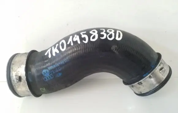 Volkswagen Jetta V Intercooler hose/pipe 1K0145838D