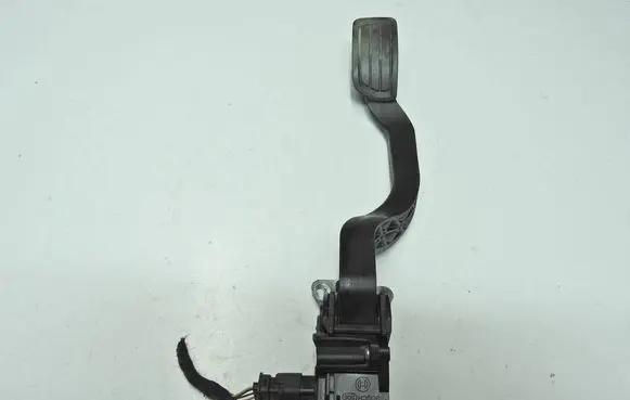 Peugeot 308 Accelerator throttle pedal 9674829580 0239057 86ET382