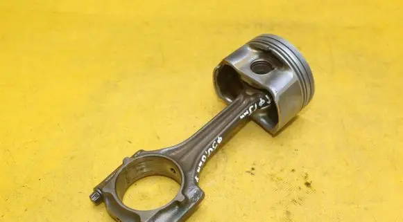 Audi A4 S4 B6 8E 8H Piston with connecting rod