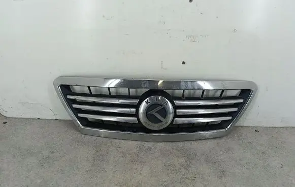 KIA Sorento Front grill 
