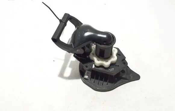 Renault Clio III Spare wheel mounting bracket 8200269378