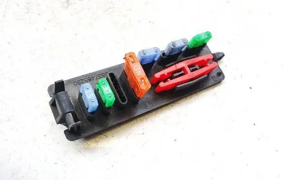Citroen C5 Fuse box set 9637466280