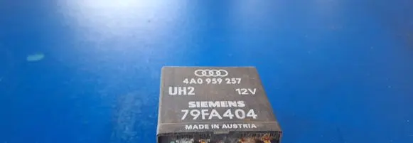 Audi 80 90 S2 B4 Power management control unit 4A959257