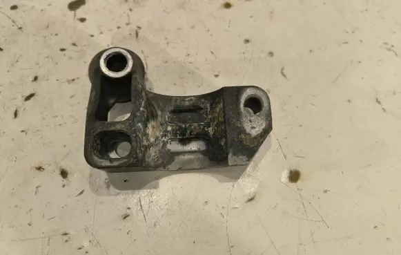 Mercedes-Benz E W211 Sway bar bush bracket, front A2113231226