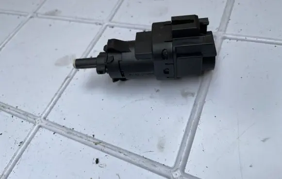 Mazda 3 I Brake pedal sensor switch PA6GF50