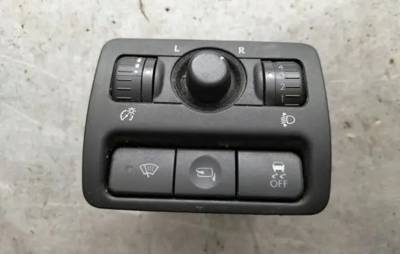 Subaru Legacy Wing mirror switch 159A01