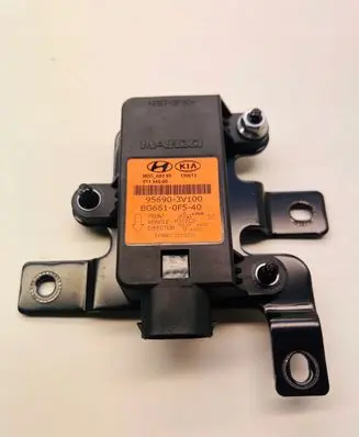 Hyundai i40 ESP acceleration yaw rate sensor 956903V100