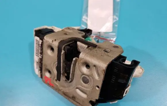 Dodge Caliber Front door lock IMPRK1428239