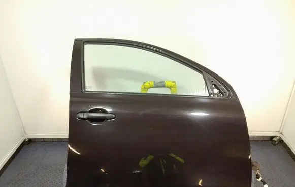 Nissan Micra C+C Front door 