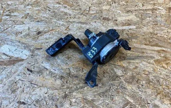 Nissan Qashqai J12 Electric auxiliary coolant/water pump 215806UM0A