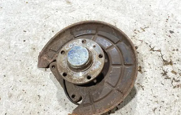 Opel Corsa D Rear wheel hub spindle/knuckle 
