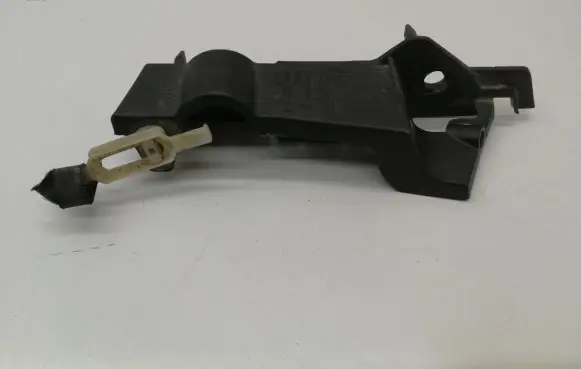 Audi A4 S4 B8 8K Front bumper mounting bracket 8K0807284