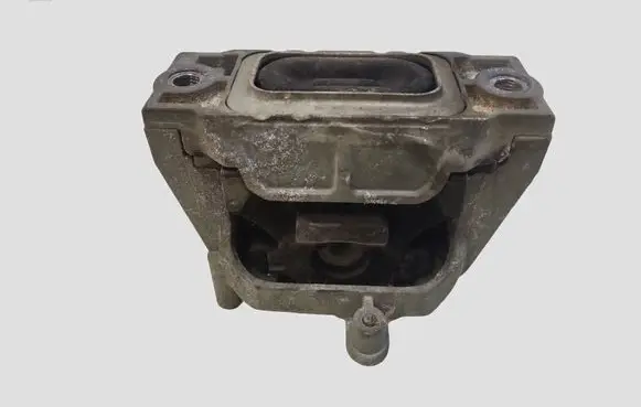 Volkswagen Caddy Engine mount bracket 1K0199242