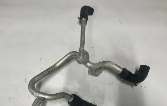 Porsche Cayenne (92A) Engine coolant pipe/hose 97011322263 97011321262