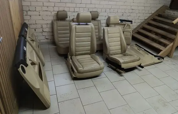 Volkswagen Touareg I Interior set 