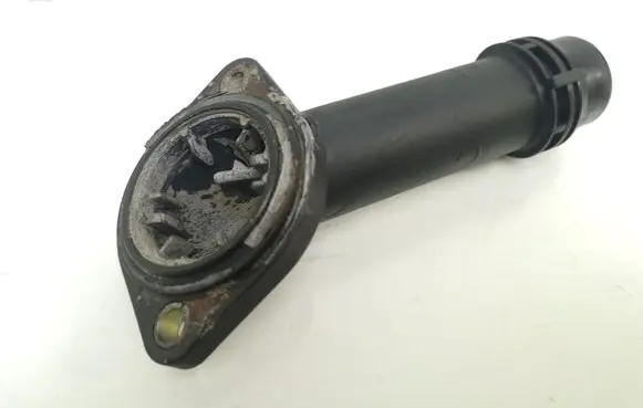 Audi A4 S4 B7 8E 8H Engine coolant pipe/hose 06B121121 038121121B