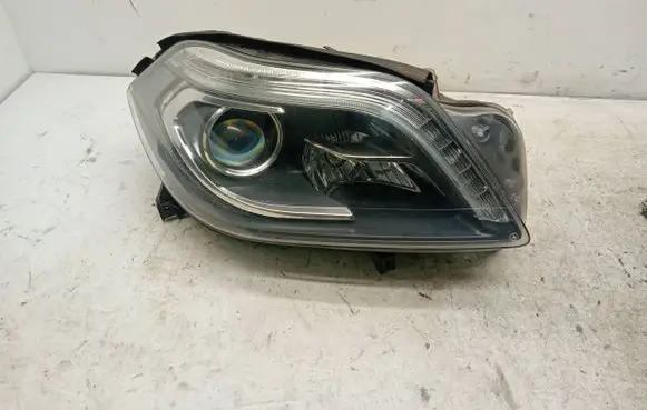 Mercedes-Benz GL X166 Headlight/headlamp A1668202861 YAP4043812 0HTM301400