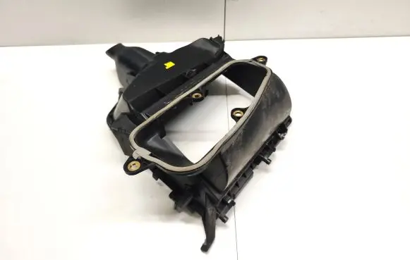 Mercedes-Benz GLS X166 Air filter box A1668300140