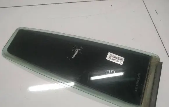 Opel Zafira A Rear vent window glass AS2