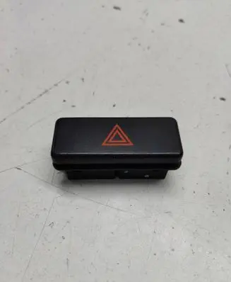 BMW 5 E34 Hazard light switch 13907511 613113907511