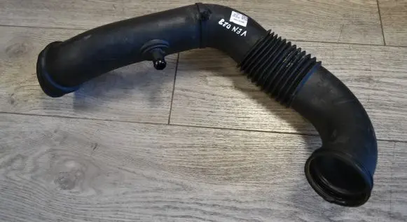 Iveco Daily 6th gen Air intake hose/pipe 5801317099