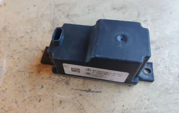 Mercedes-Benz C W205 Voltage converter/converter module A2059052809