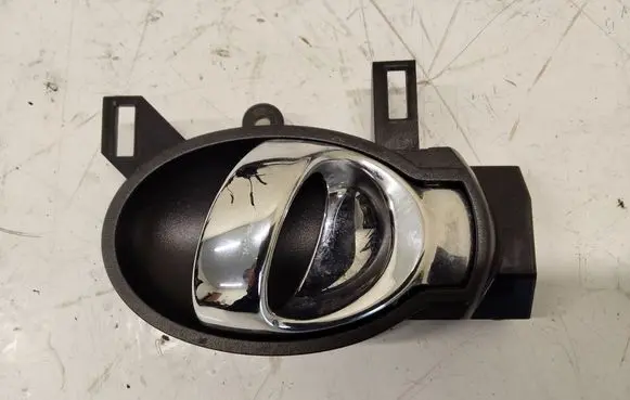 Nissan Juke I F15 Front door interior handle 80671BA61A