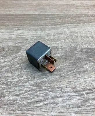 Volkswagen PASSAT B3 Other relay 191937503