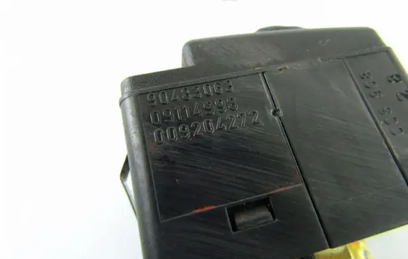 Opel Agila A Headlight level height control switch 09114998