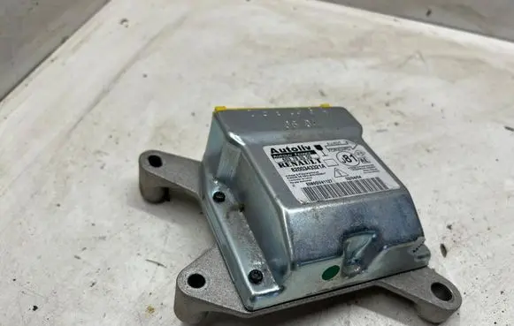 Renault Espace - Grand espace IV Airbag control unit/module 8200343321A