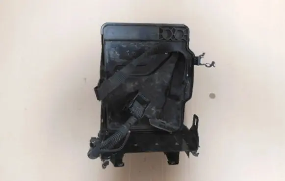 Fiat 500 Battery tray 