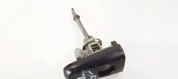 Peugeot 4007 Front door lock (next to the handle) 