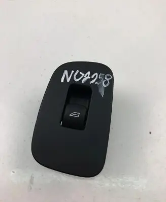 Volvo XC60 Electric window control switch 31433408