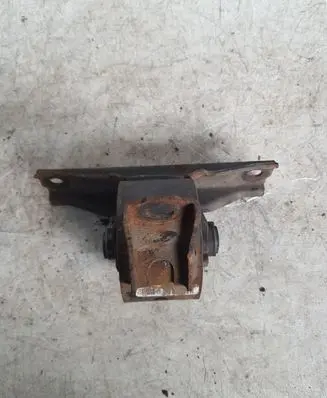 Dodge Caliber Gearbox mount