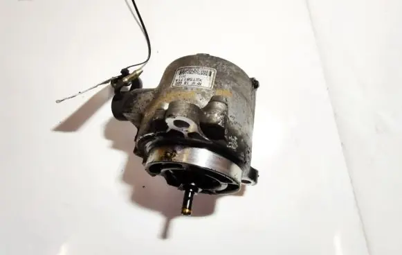 Mazda Premacy Vacuum pump rf4f18g00 x2t58171a