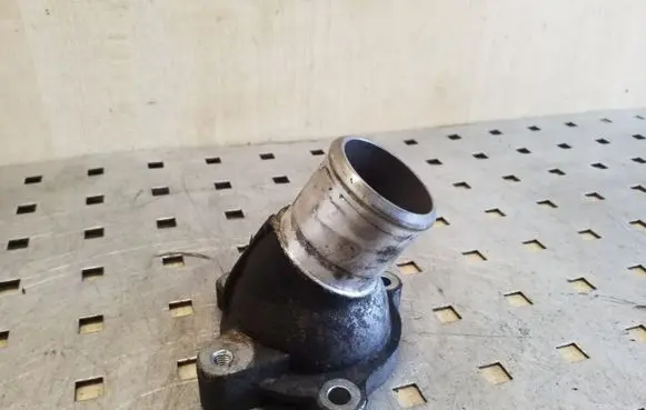 Toyota Corolla Verso AR10 Engine coolant pipe/hose