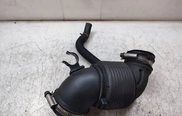 KIA Optima Air intake hose/pipe 28140D4710