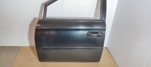 Chrysler Voyager Front door